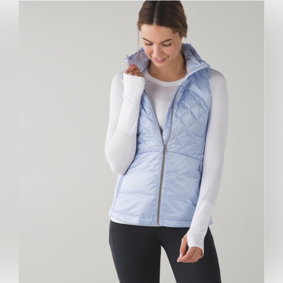 🌼Lululemon Down For A Run Vest in Cool Breeze Blue Size 8 - Picture 1 of 15